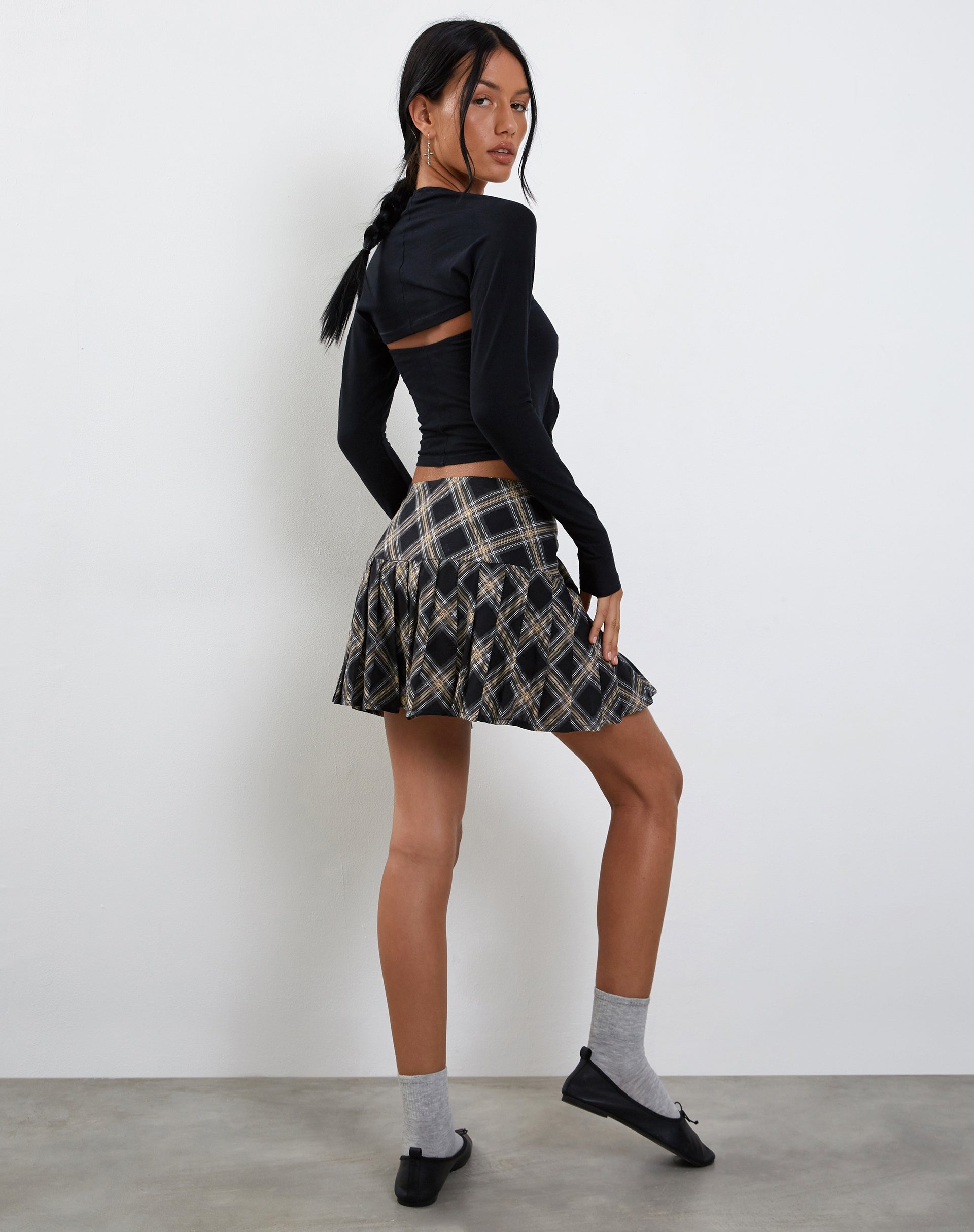 Grey check outlet pleated mini skirt