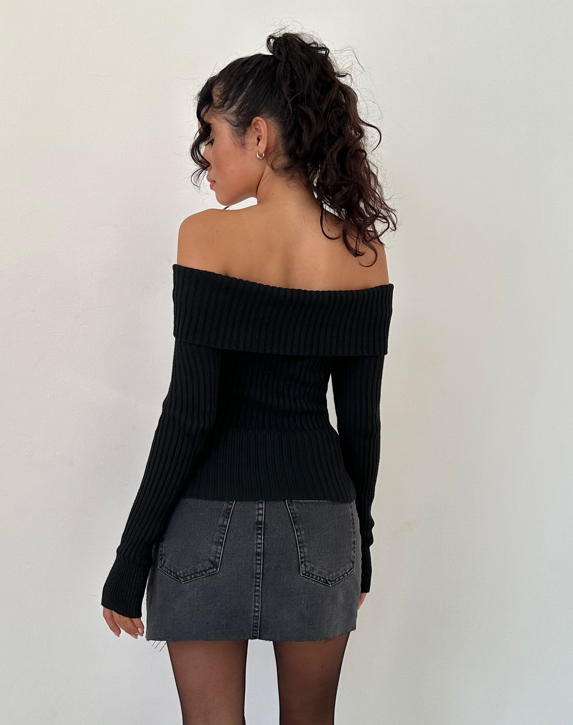 Off shoulder black outlet top long sleeve