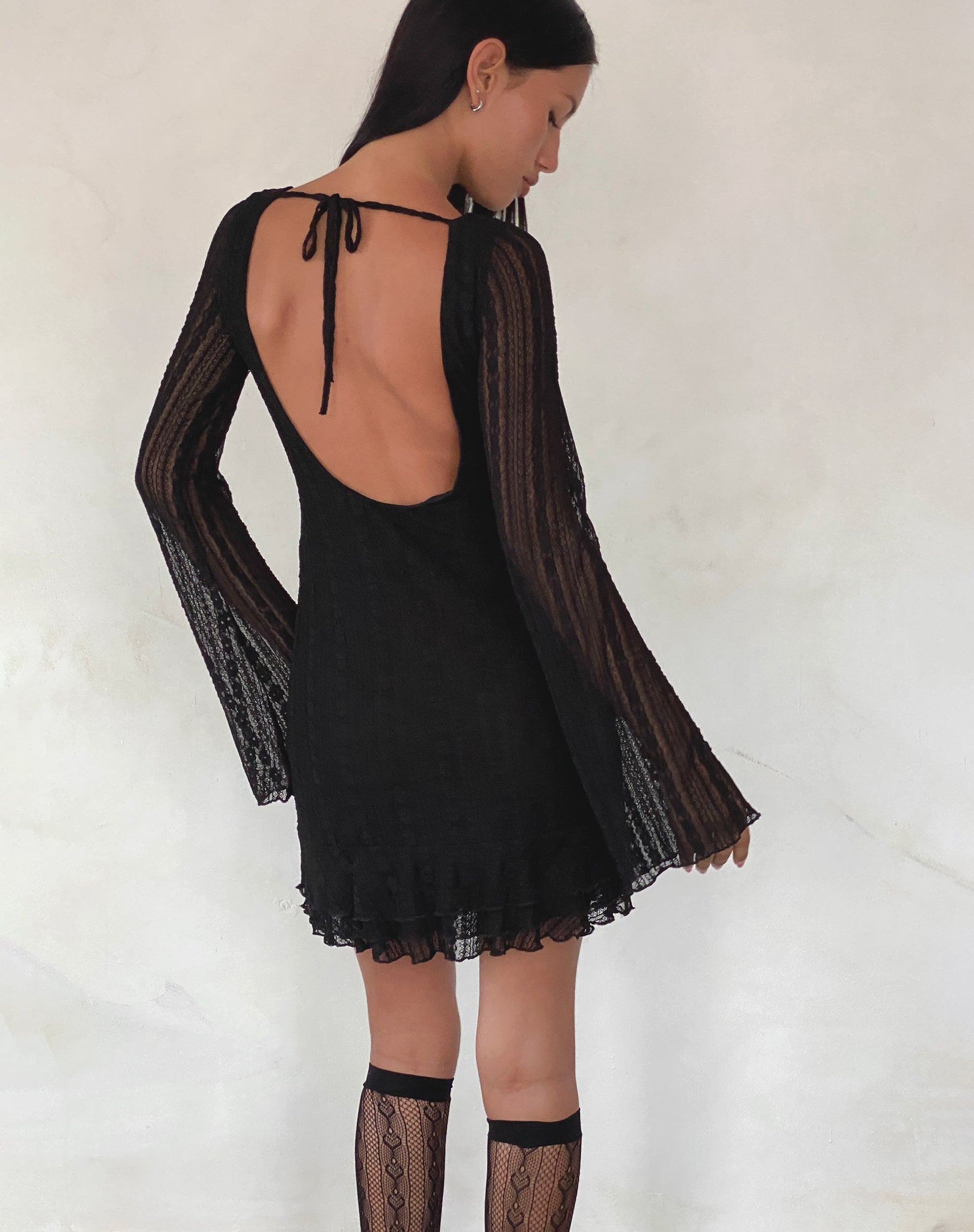 Black lace clearance open back dress