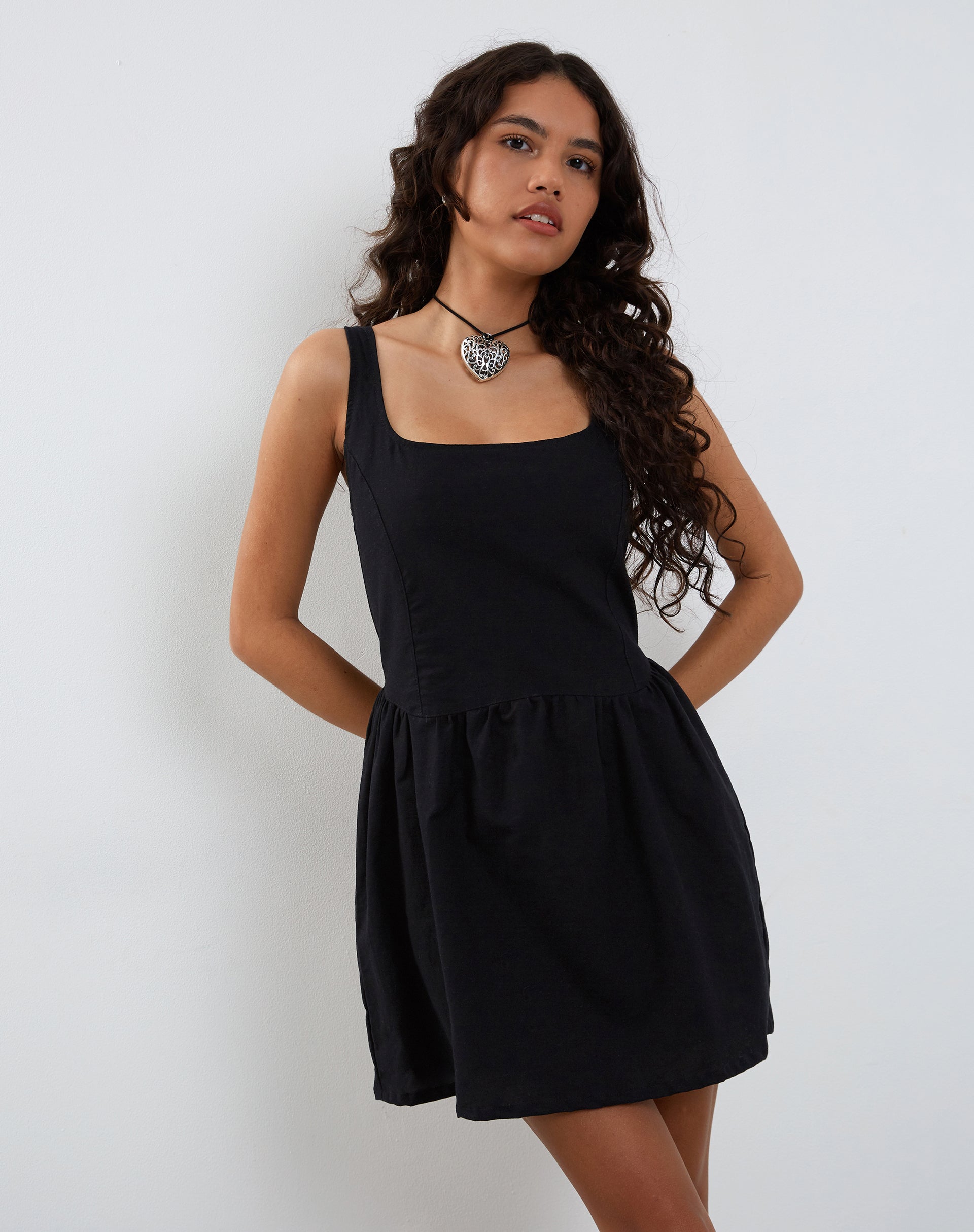 Black poplin cheap dress