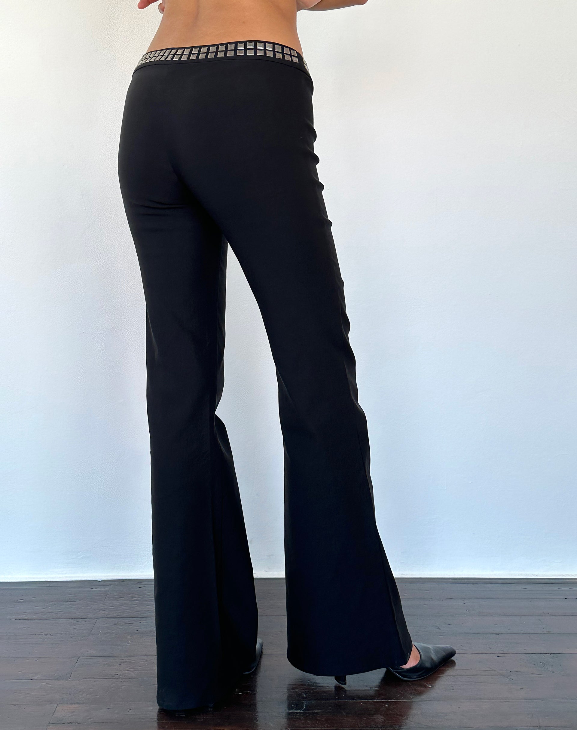 Flare leg outlet trousers