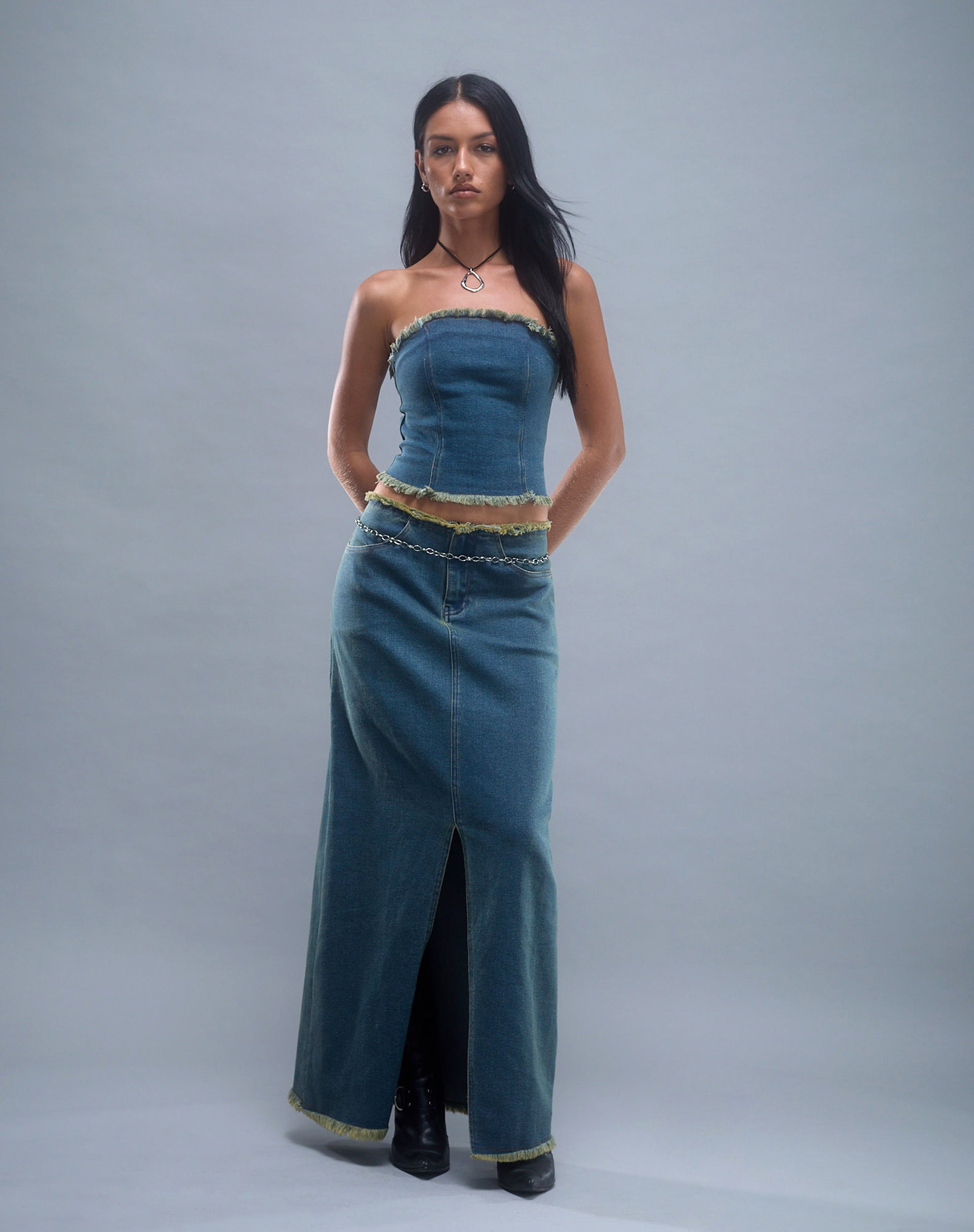 Denim maxi 2025 frayed skirt