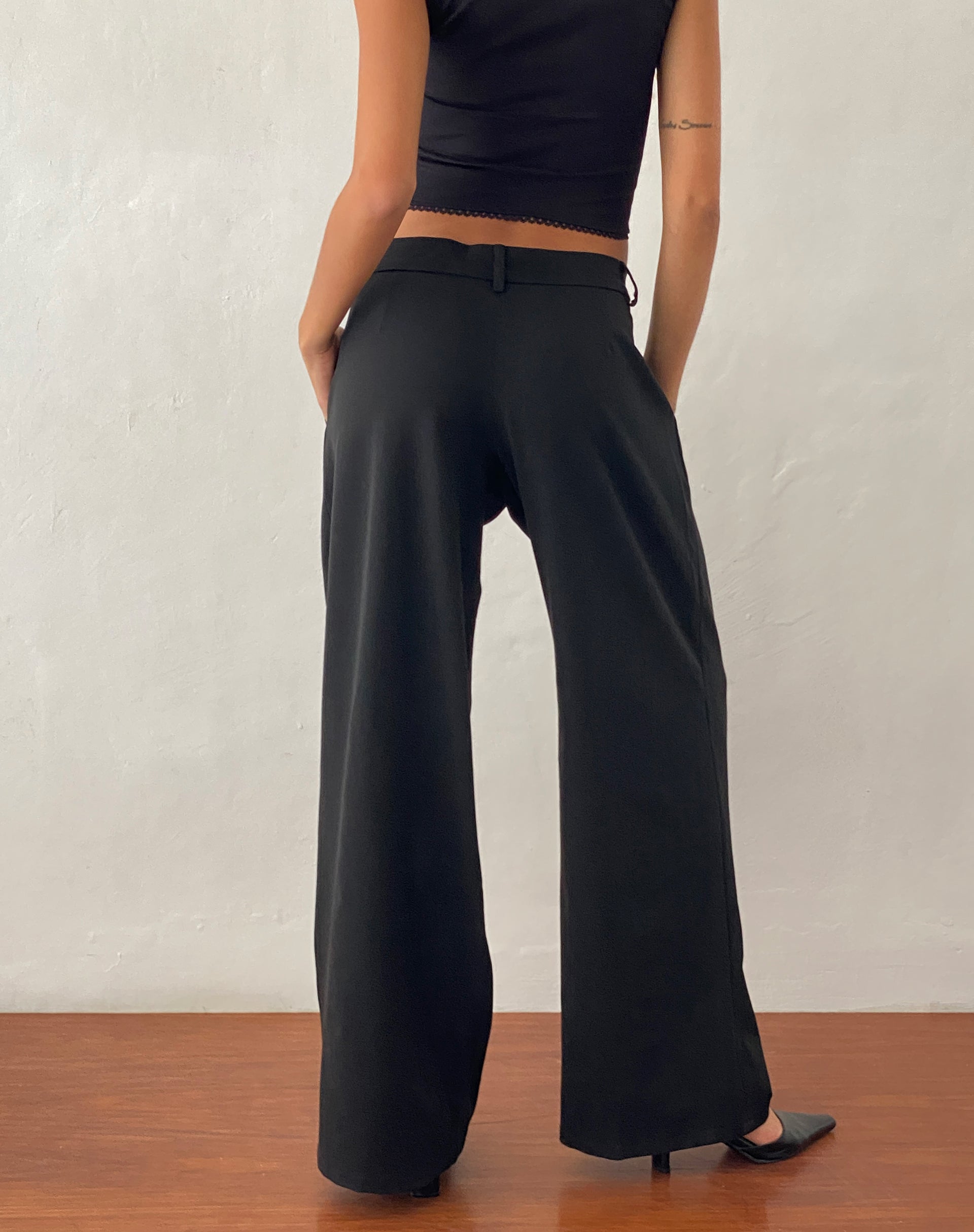 Women's A&F Sloane Low Rise Tailored Pant | Women's Bottoms |  Abercrombie.com