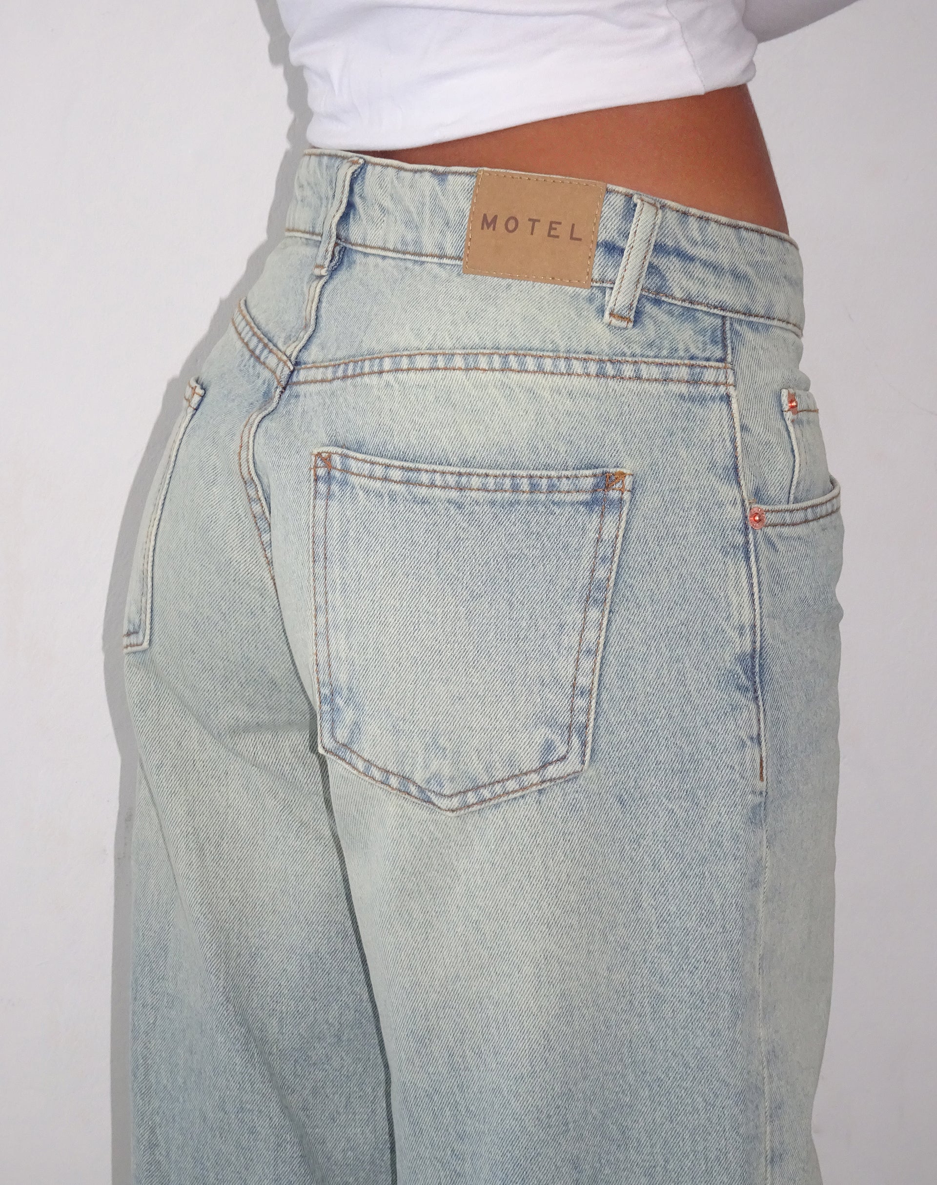 Bleach hot sale wash jeans