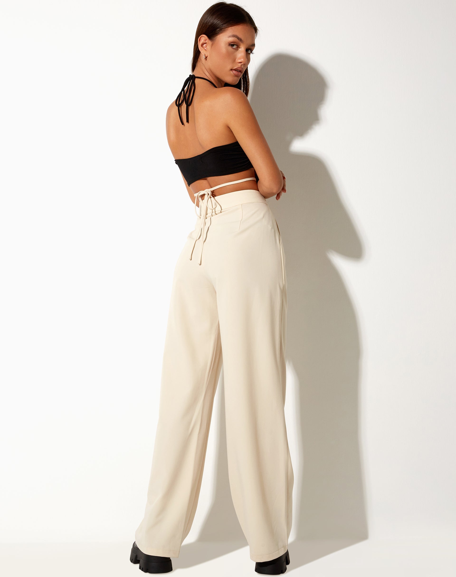 Buy Beige Trousers & Pants for Women by Na-kd Online | Ajio.com