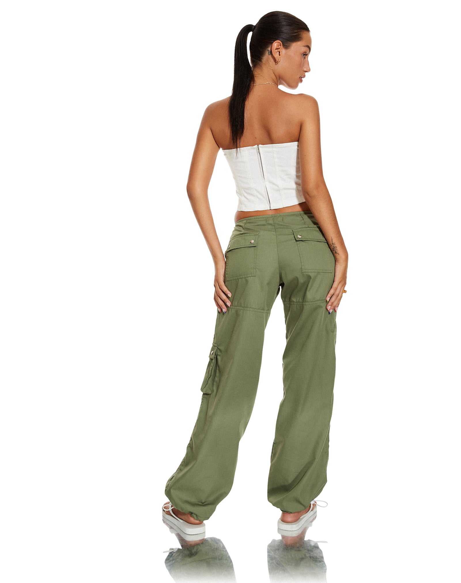 Cotton cargo pant in green