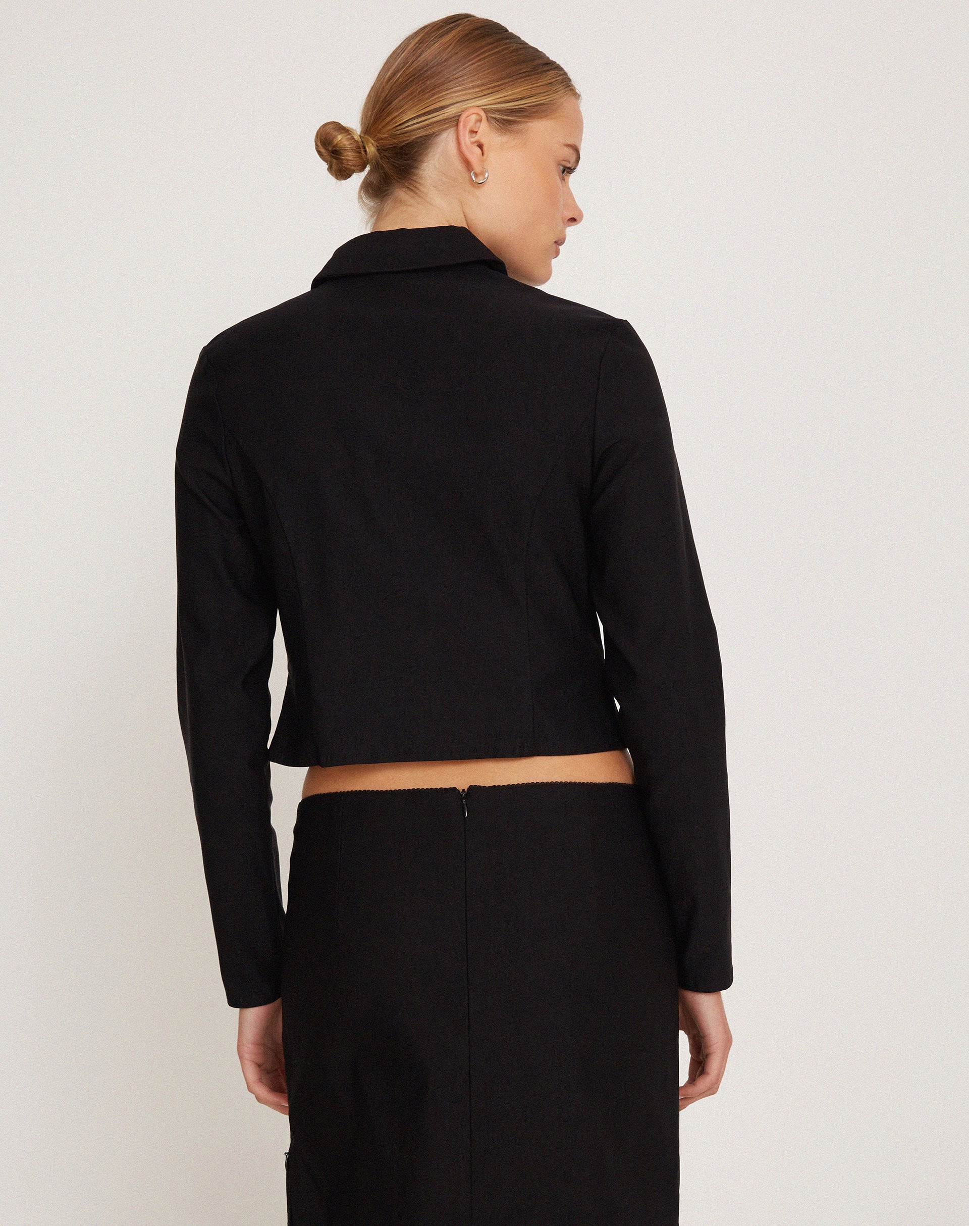 Carson Cropped Jacket in Black