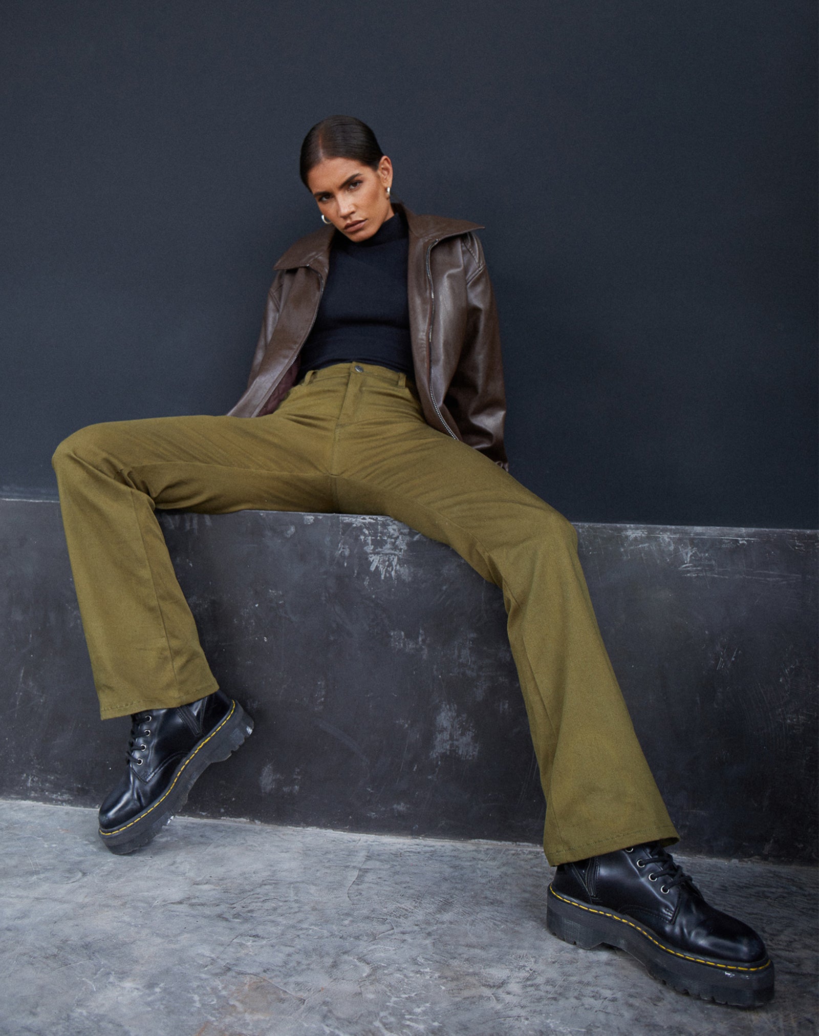 What color shirts go with olive green pants  Quora