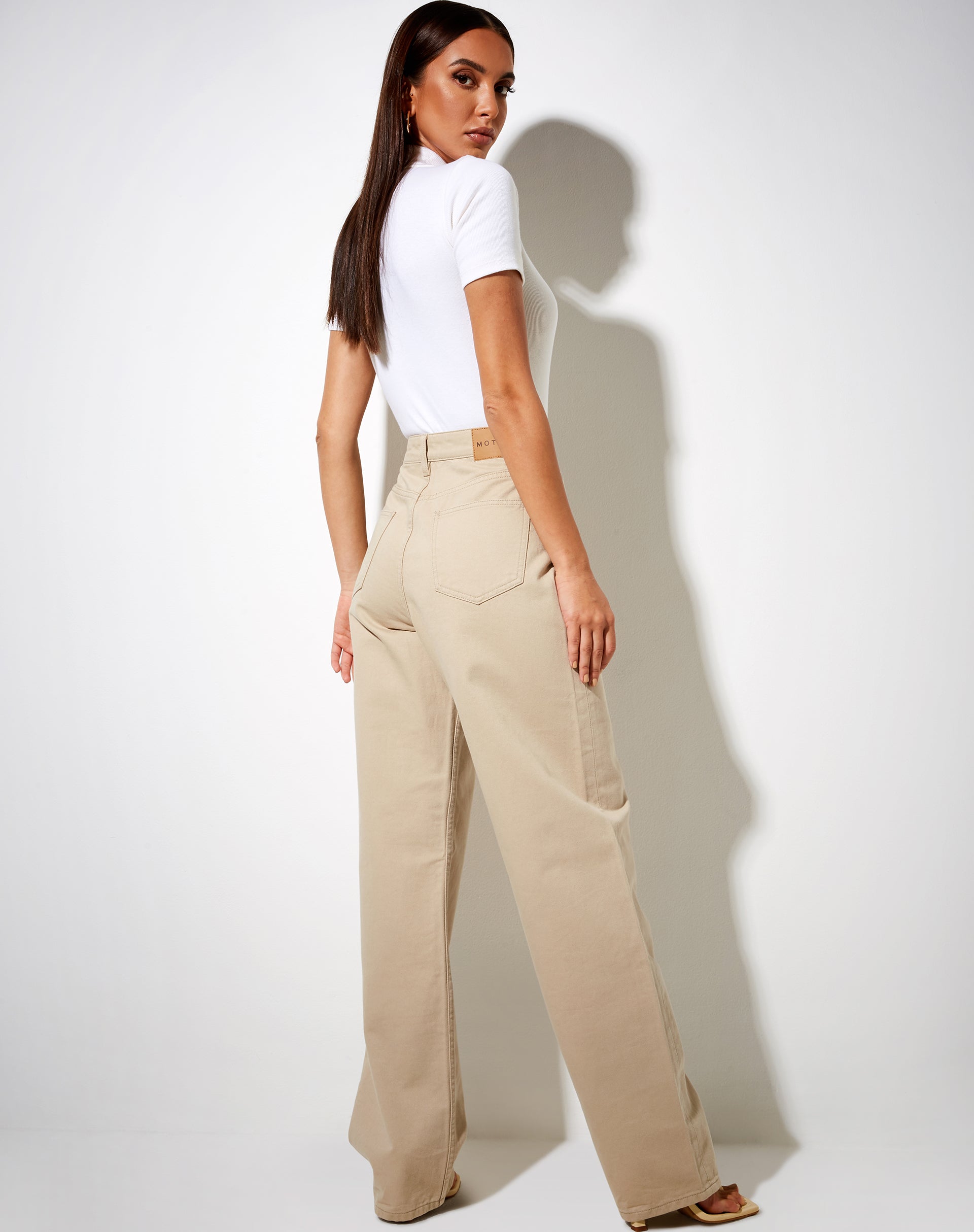 White Short Sleeve Collared Bodysuit | Delle – motelrocks.com