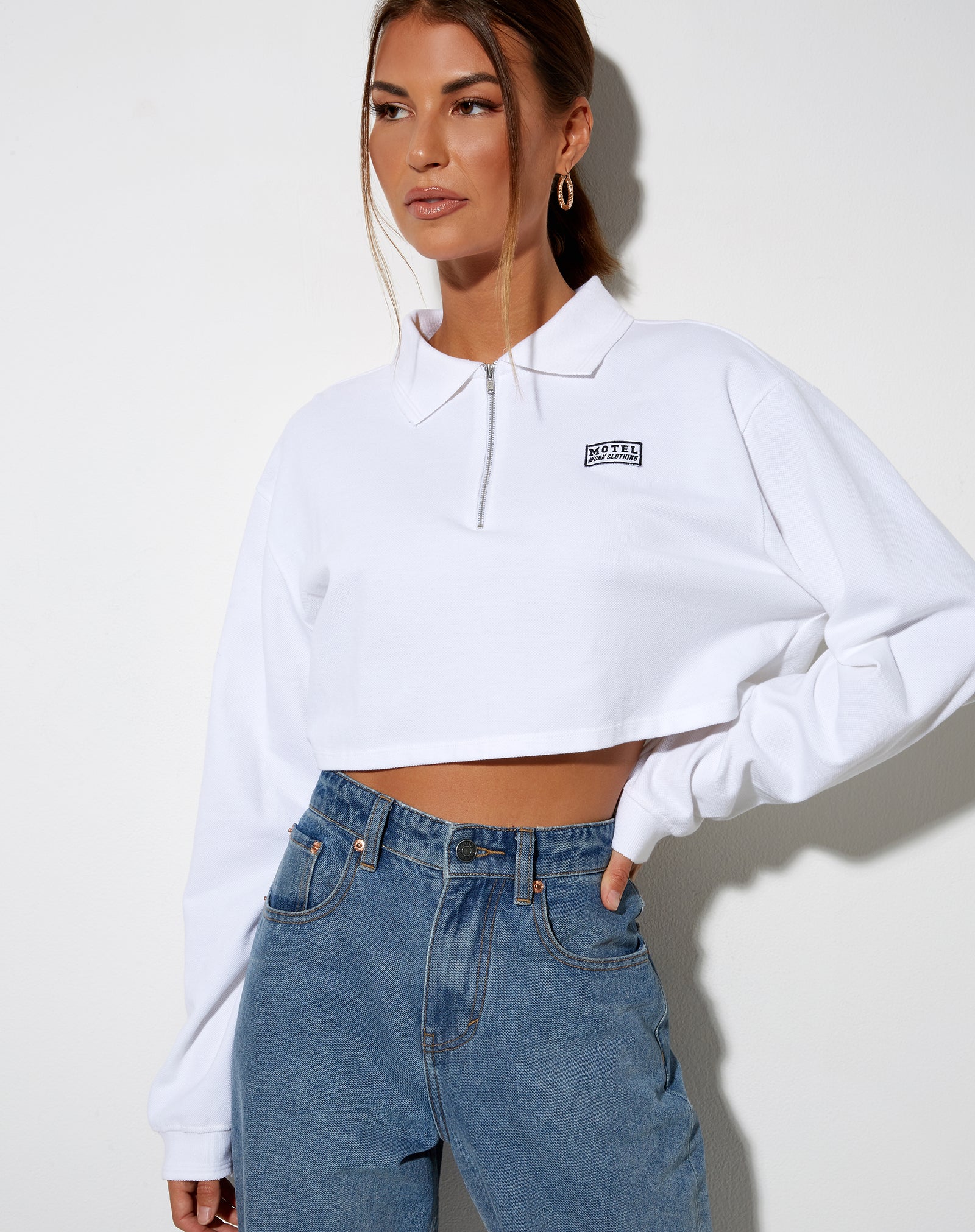 White Long Sleeve Motel Label Zip Up Crop Top | Gandi – motelrocks.com