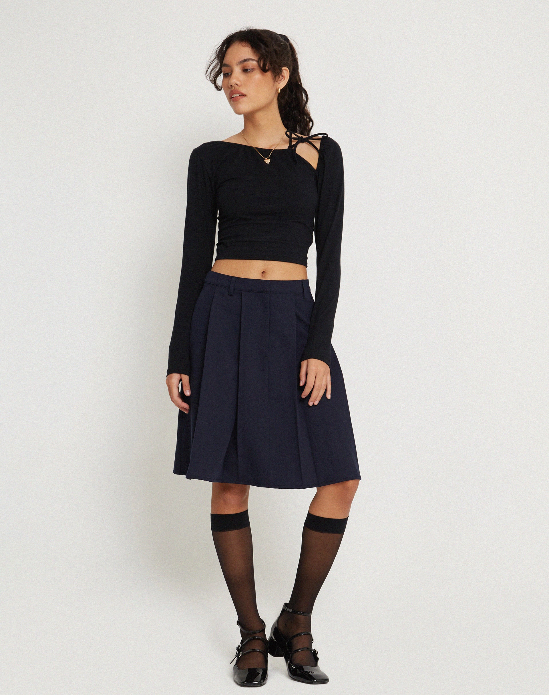 Navy pleated shop skirt knee length