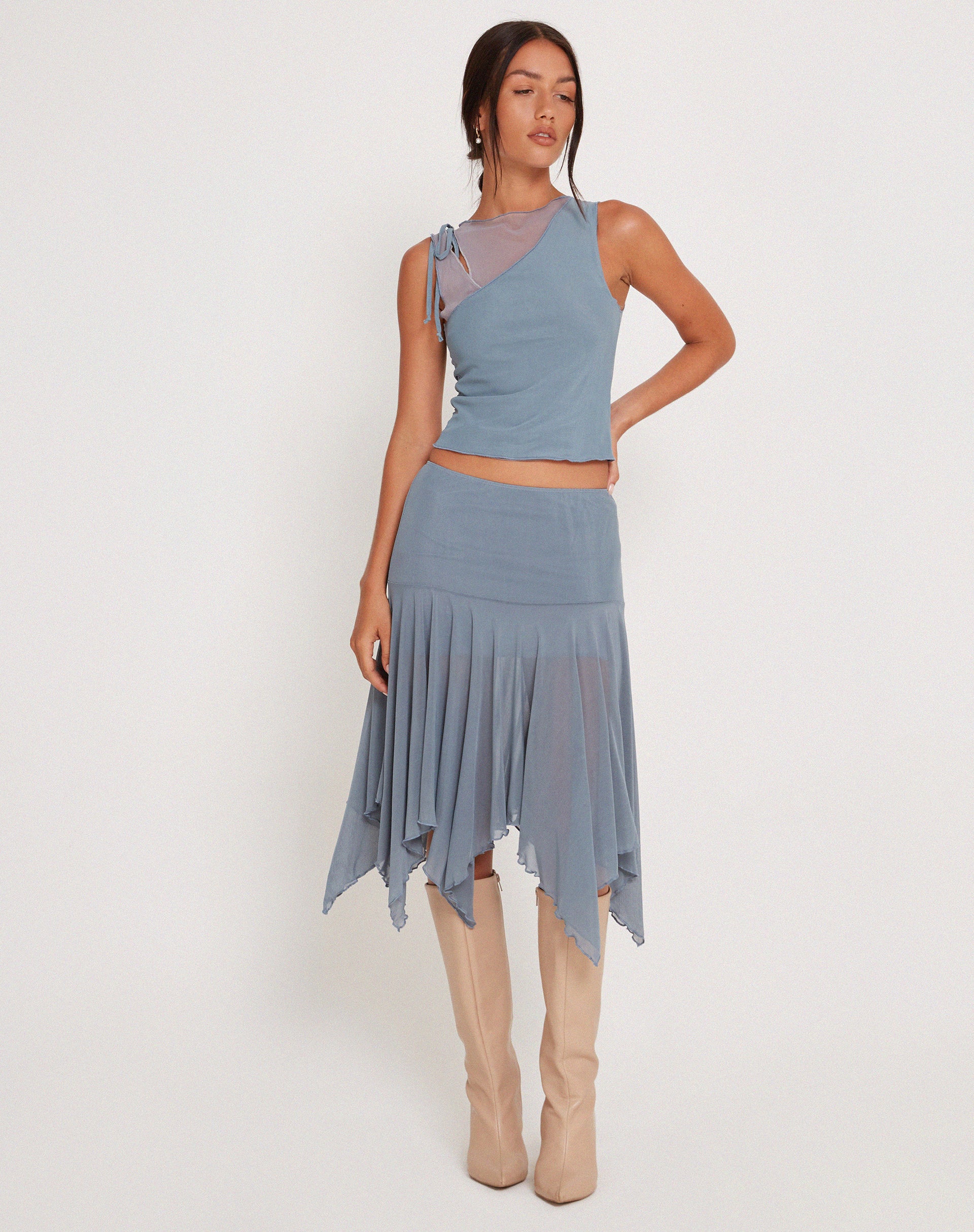 Grey skirt outlet with blue top