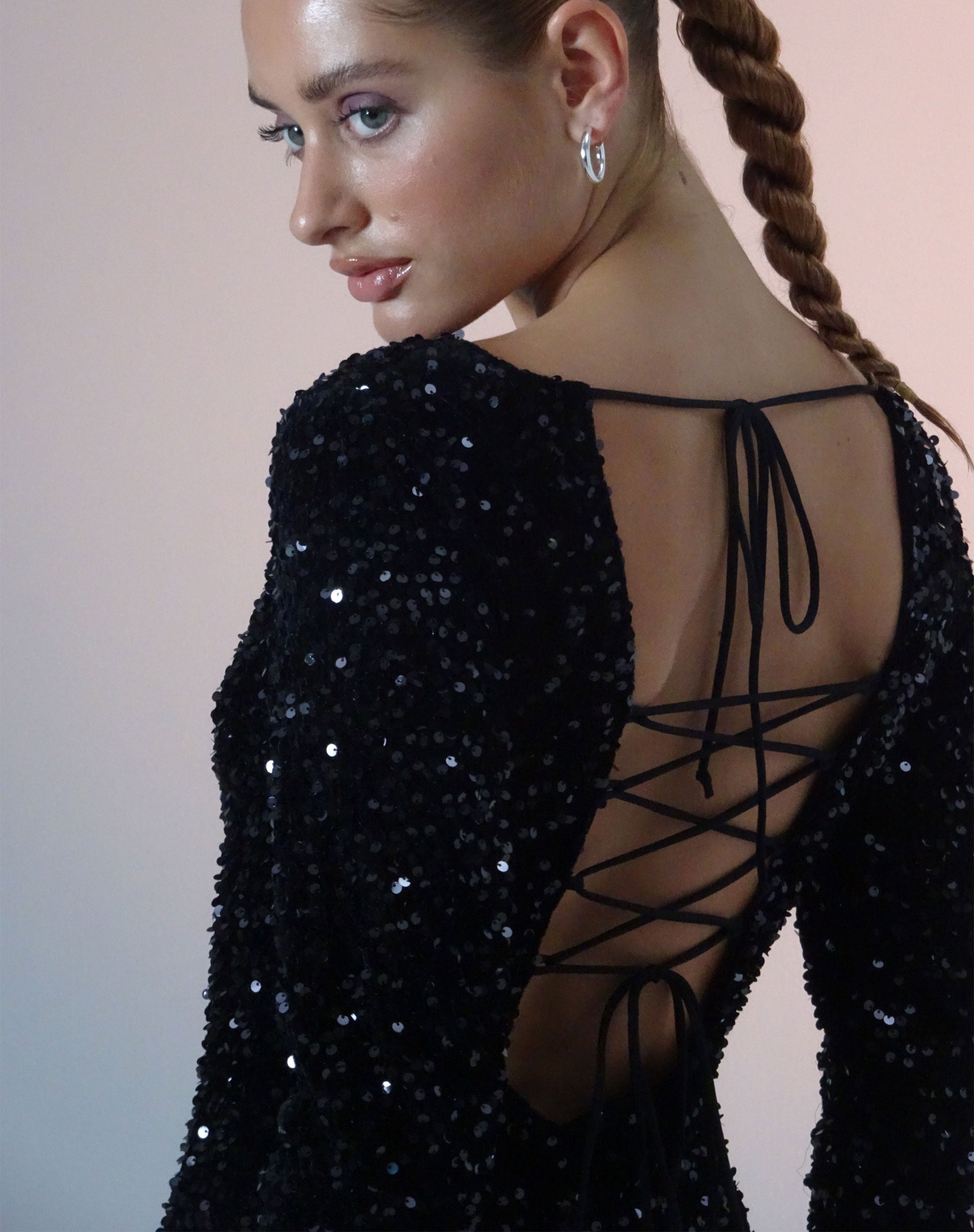 Colors Dress 2951 Sequin Prom Dress Long Fitted Glitter V Neckline Sli –  Glass Slipper Formals