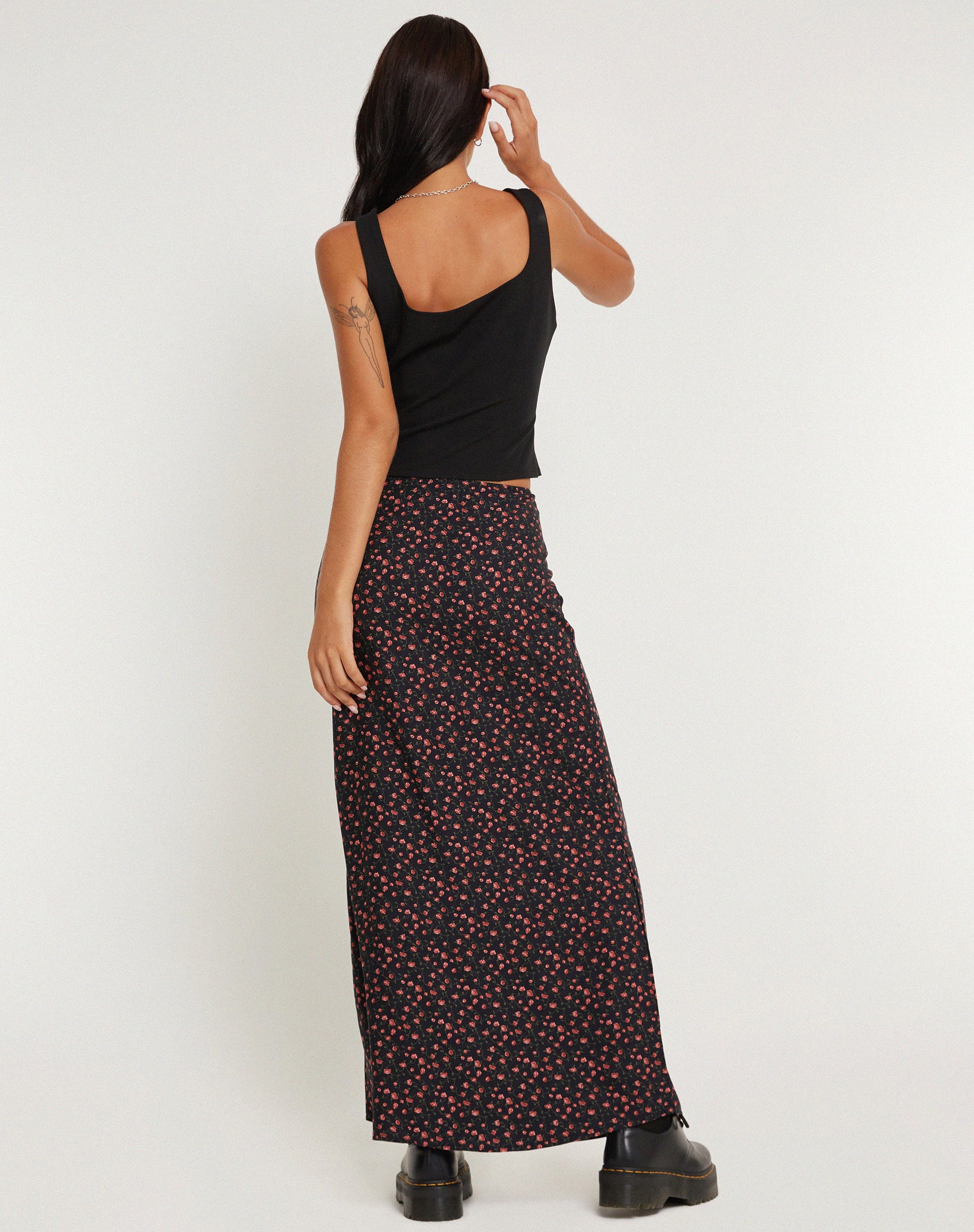 Black floral hot sale maxi skirt